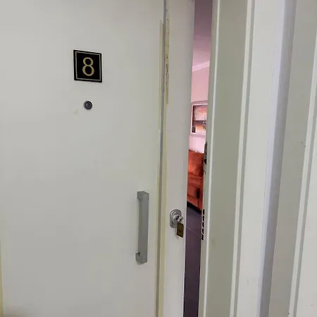 Apartment Deluxe *