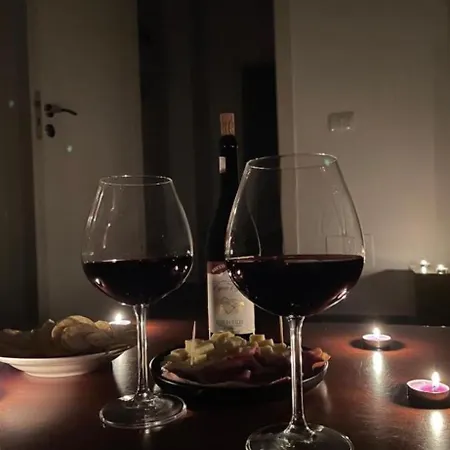 Deluxe Apartment *