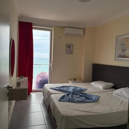 Apartment Deluxe *