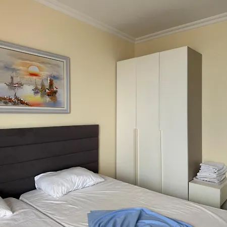 Deluxe Apartment *