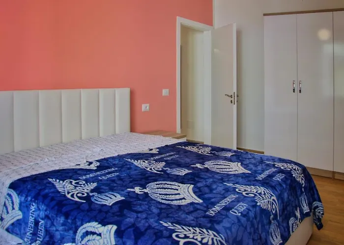 Deluxe 公寓 Shëngjin